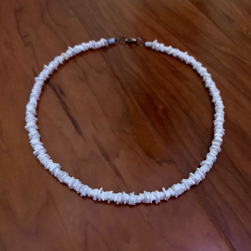 MINI PUKA SHELL NECKLACE